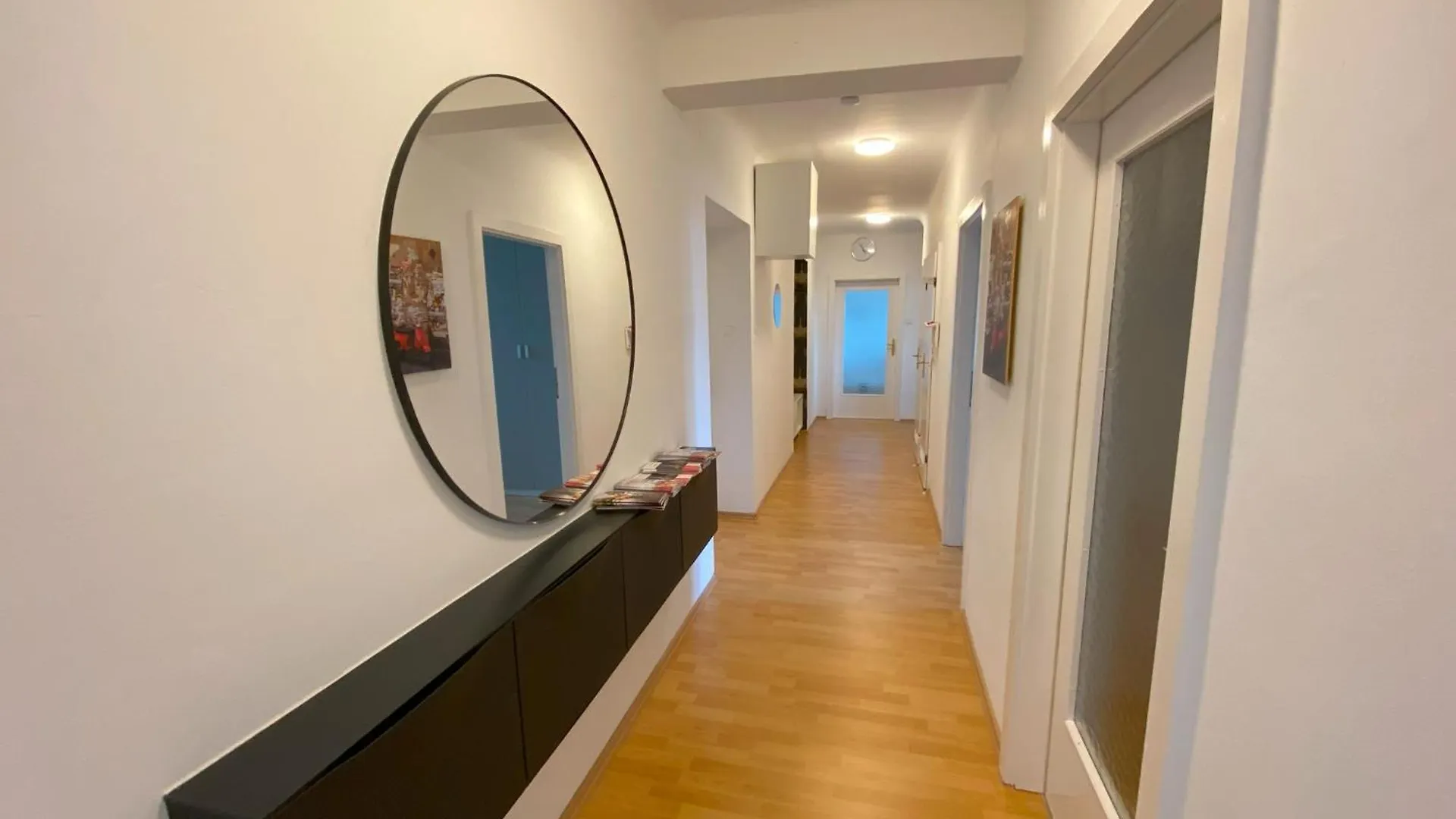 アパート Anzotika Central Apartment, ウィーン