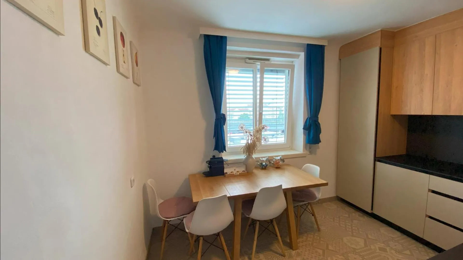 Apartment Anzotika Central Apartment, Vienna Austria